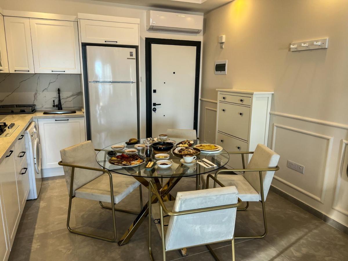 Helena Pool At Caesar Blue Resort: Wellness Retreat Apartment